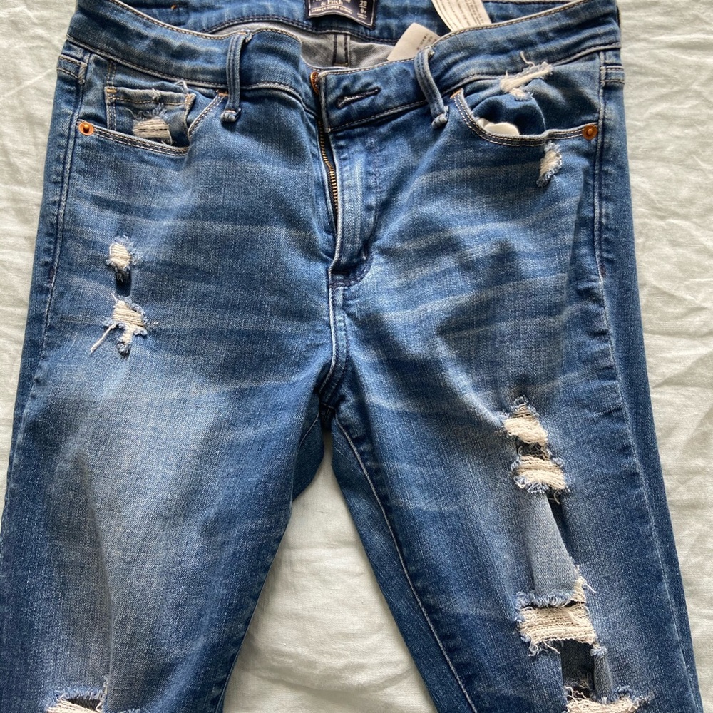 Abercrombie (size 6) ripped jean